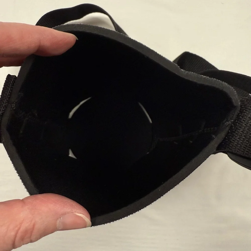 McMenamins Atom Face Growler‎ Sleeve Shoulder Strap